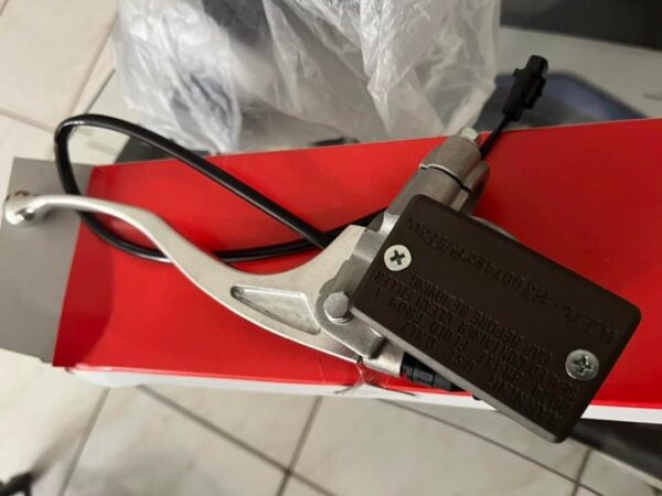 Yamaha banshee OEM Front master Brake Cilinder assembly