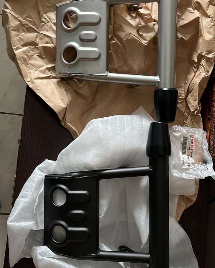 OEM Front Bumpers whit new rubber Dampers