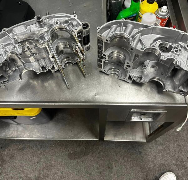 Yanaha Banshee OEM Crank cases - Image 6