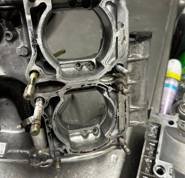 Yanaha Banshee OEM Crank cases - Image 5