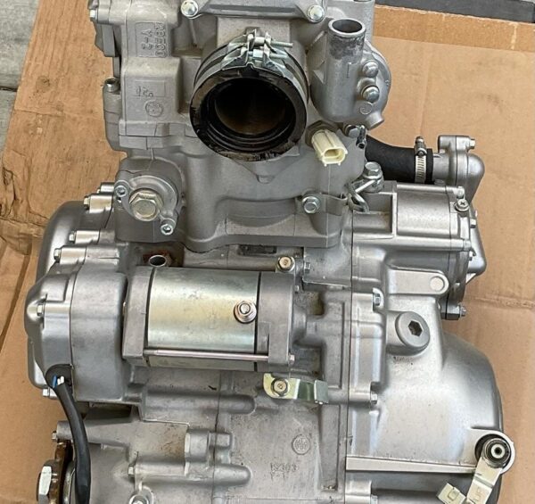 Raptor 700 engine - Image 3